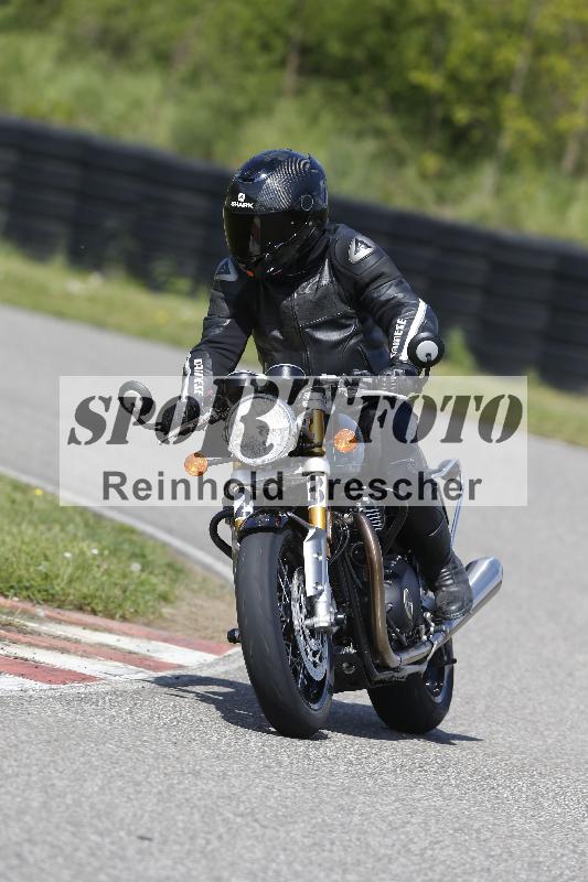 /Archiv-2025/09 22.04.2025 Cornu Master School ADR/gruen-vert/23